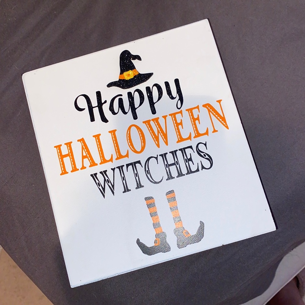 Stand up Halloween decor